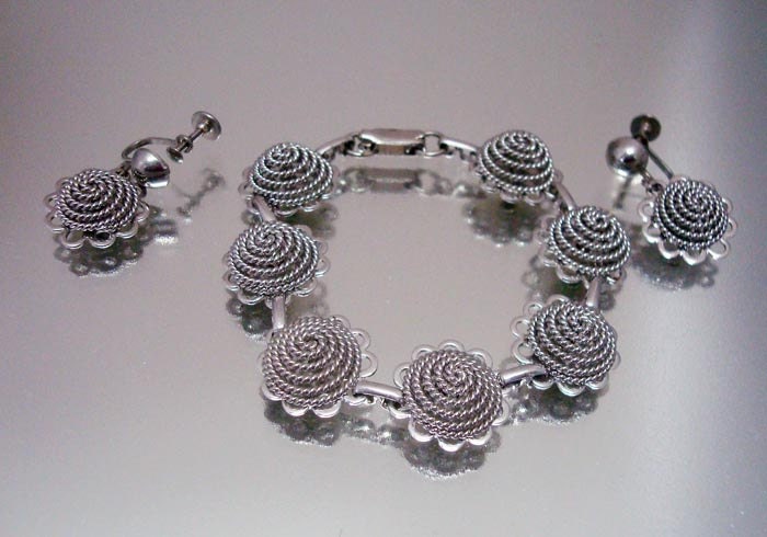 Bracelet Earrings Coil Silver Tone Set Vintage Jewelry
