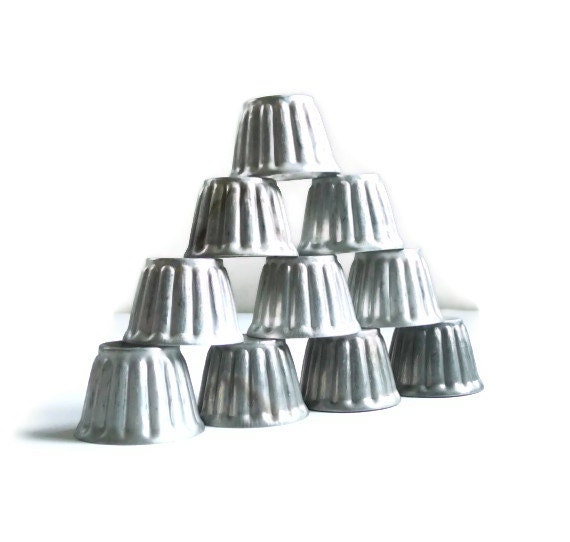 Cute Fluted Dessert Tin Molds
