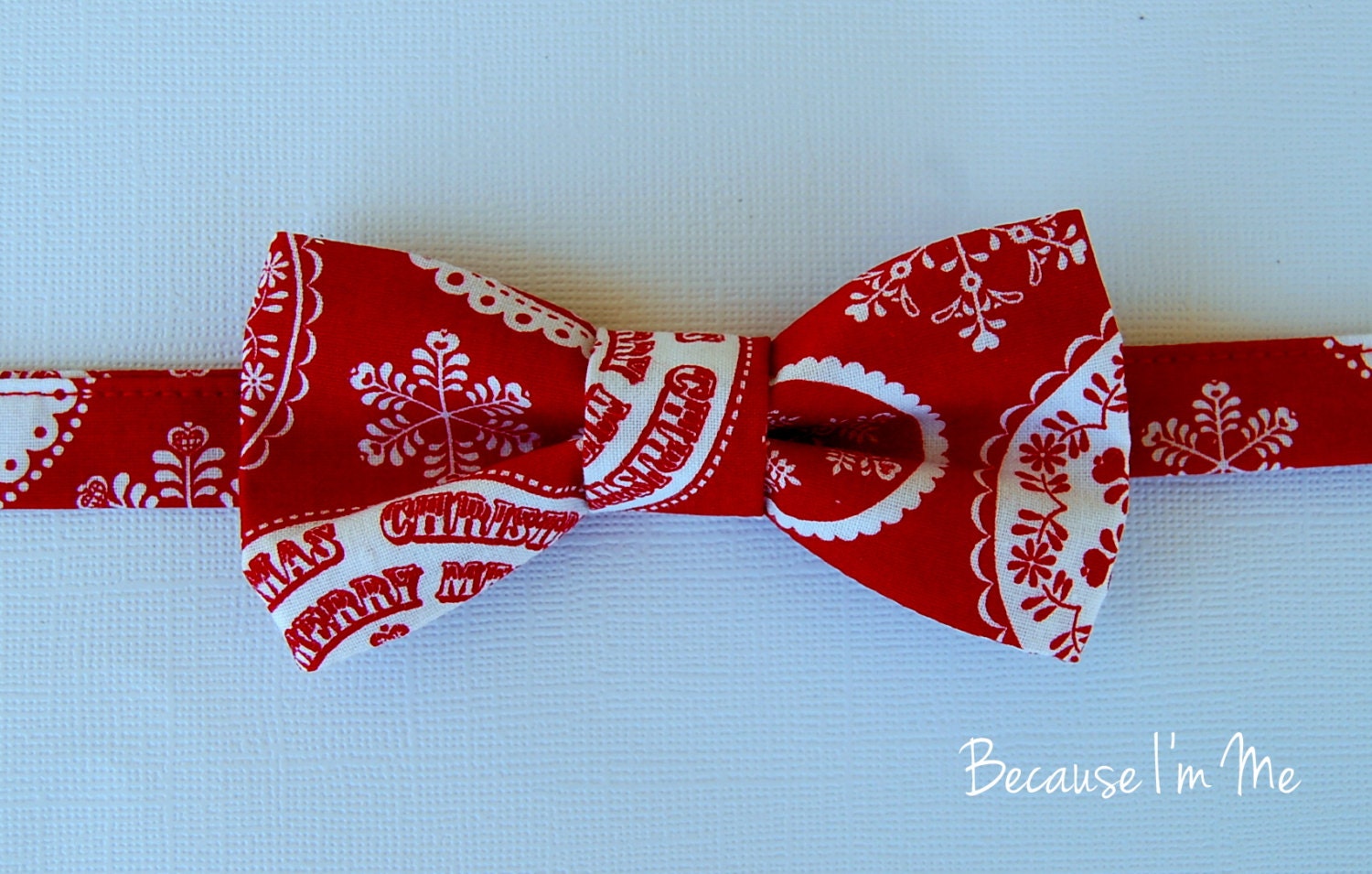 Christmas - Wonderful Mens Red Classic Christmas Bow Tie - pre-tied, adjustable bowtie - becauseimme