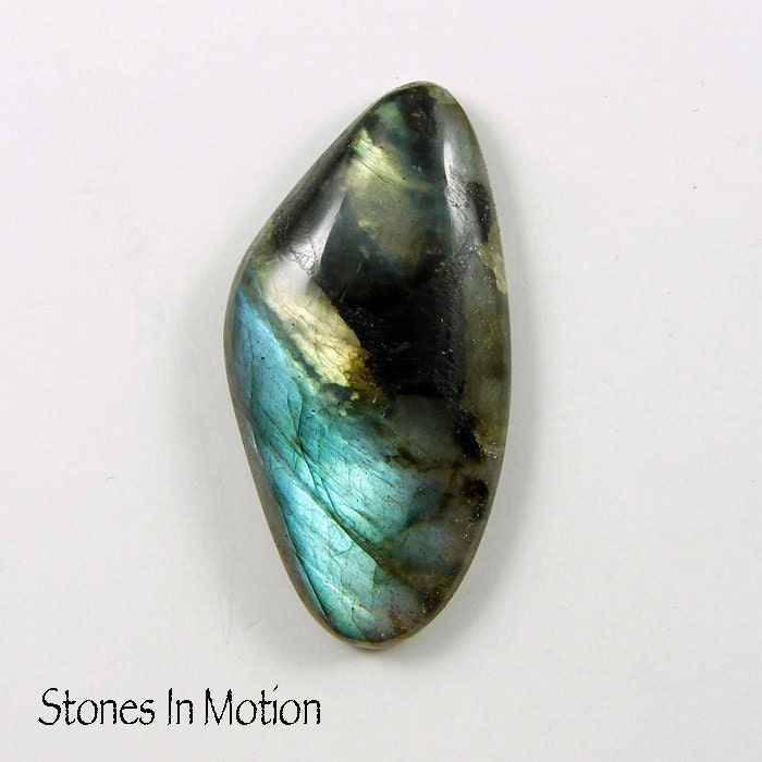 Labradorite Freeform Cabochon-36x18x5.9mm