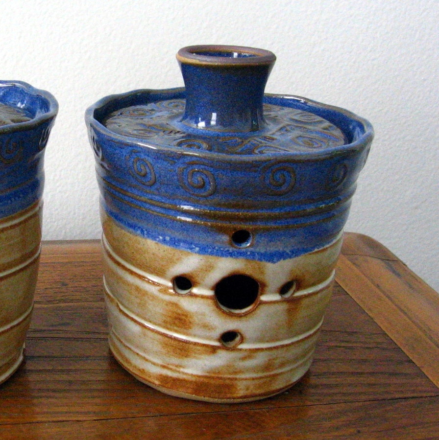 Garlic Keeper Pot