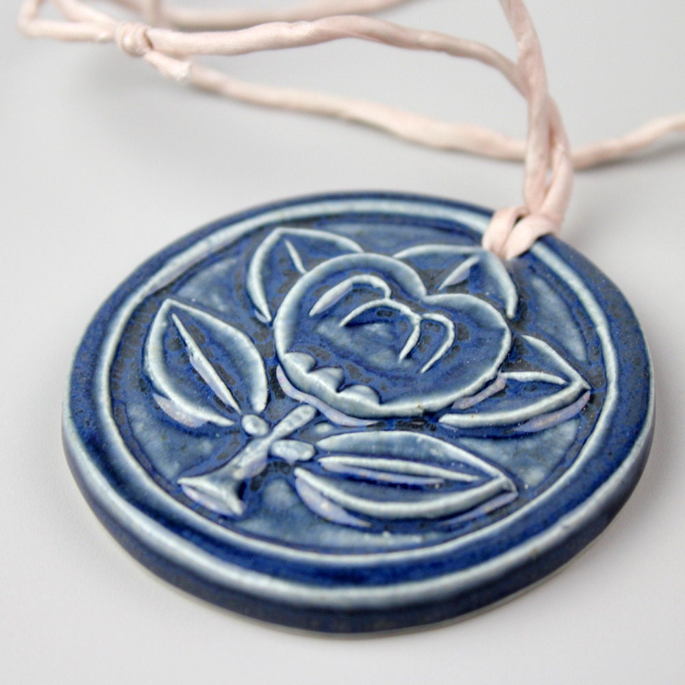 Navy Blue Tachibana Tree Ceramic Porcelain Necklace