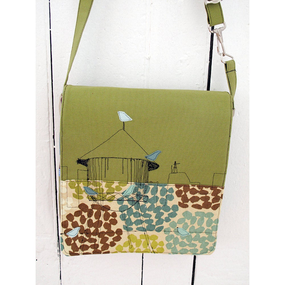 Birds on the Water tower Messenger Bag