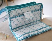 PREMIUM Organizer Clutch Wristlet (Tipu Birds in Schooner)