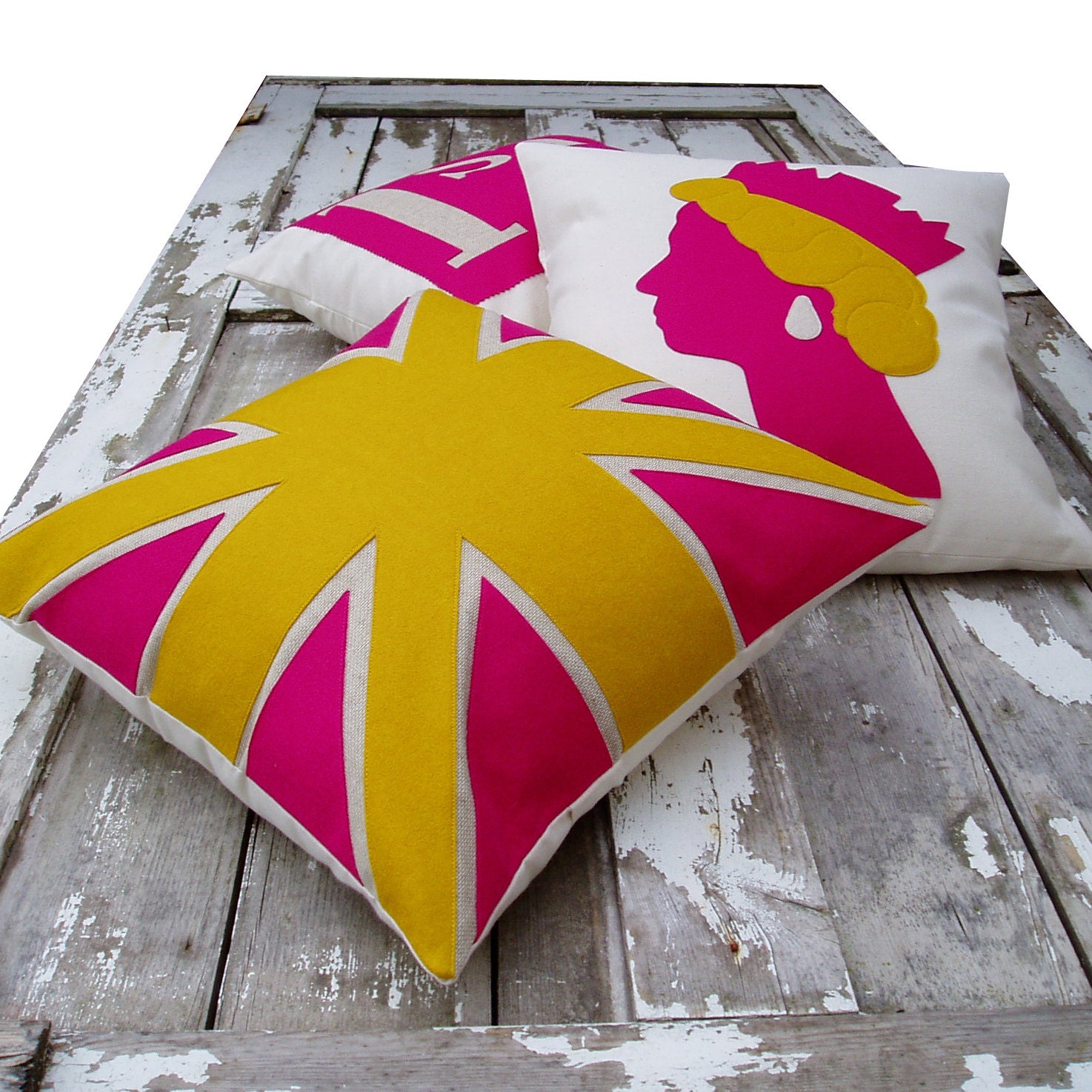Britannia 3-set of cushions in yellow, hot pink & oatmeal white