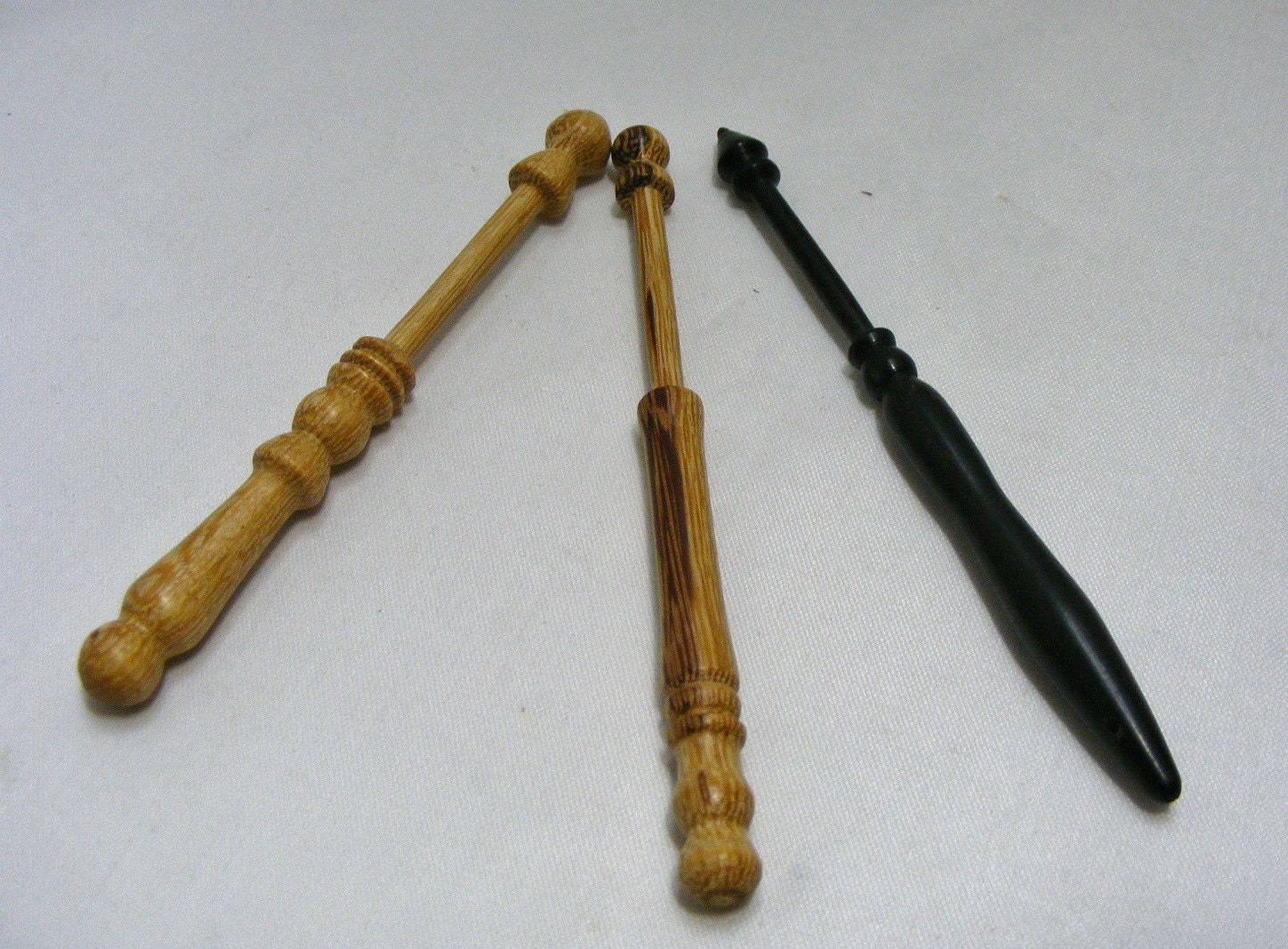 Bobbin lace bobbins-marblewood and ebony