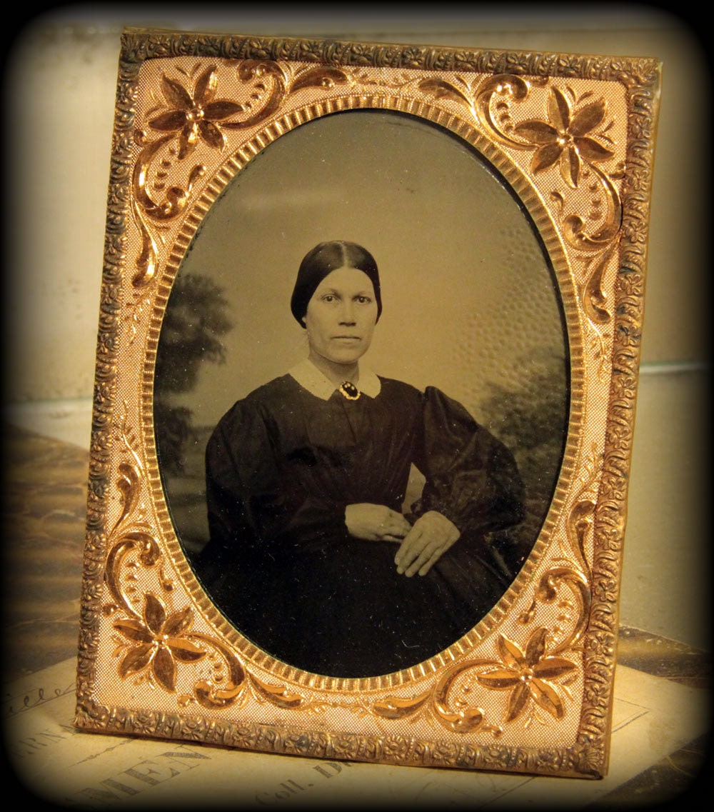 Rare Antique Tintype (Quarter 1/4 Plate) Portrait of a Lady 1860s 1870s with Original Mat and Preserver