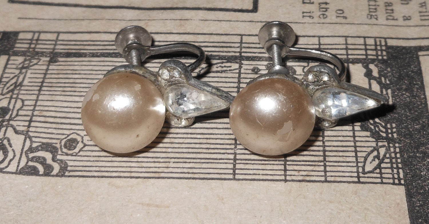 vintage rhinestone  and pearl earrings