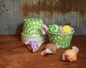 12 Green with White Dots Baking Cups -- Paper Nut Cups -- Large 2" Il_170x135
