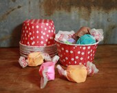 12 Red with White Dots Baking Cups -- Paper Nut Cups -- Large 2" Il_170x135