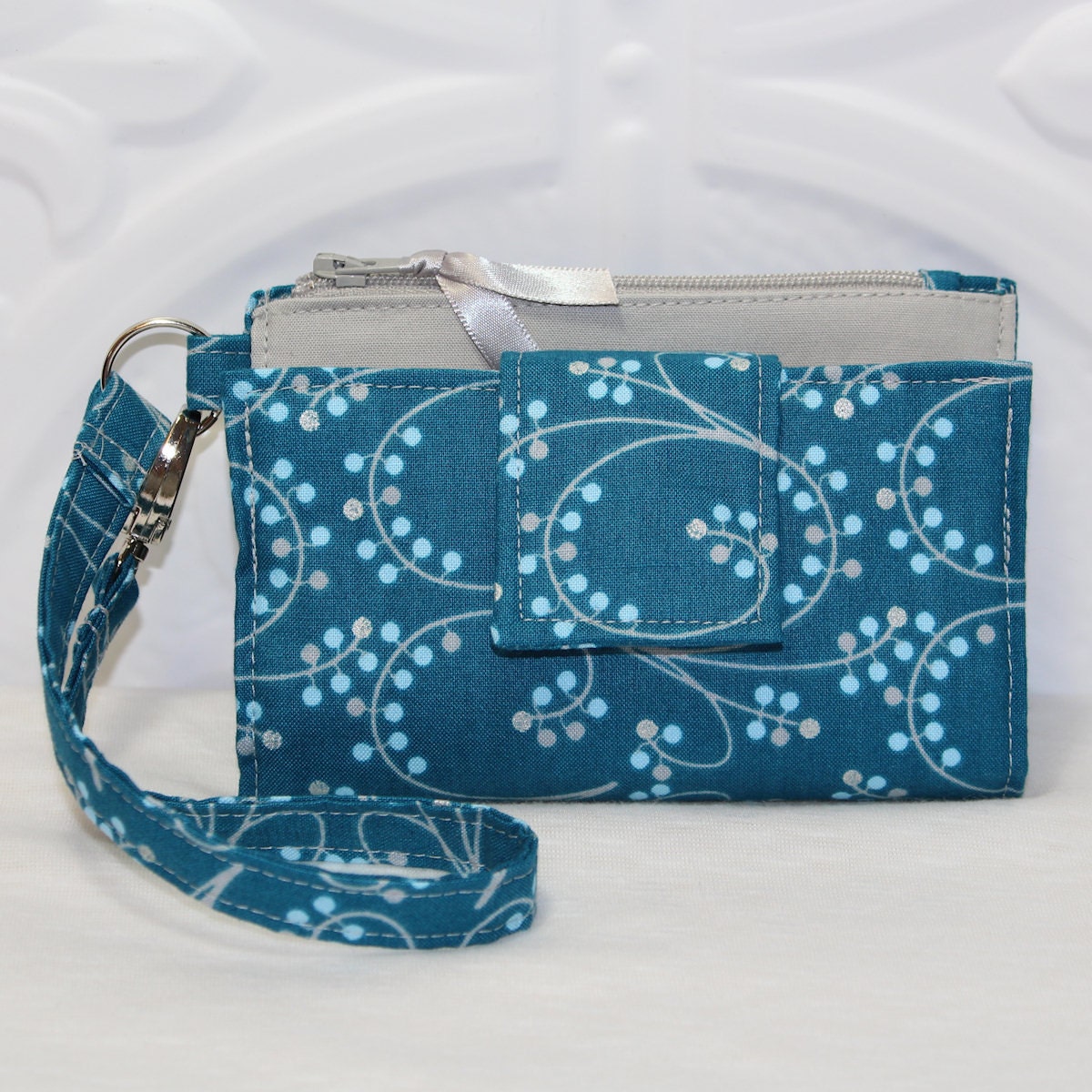 ROOMY TECH Cell Phone Wristlet Case Card Pocket Holder iPhone Wallet Purse / Gray Berry on Teal