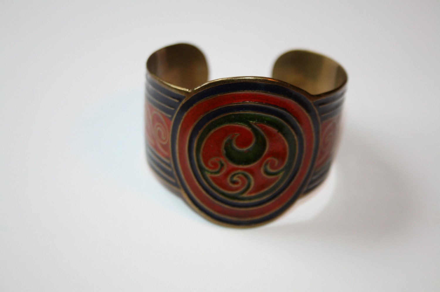 1980s brass cuff enamel colors nice piece