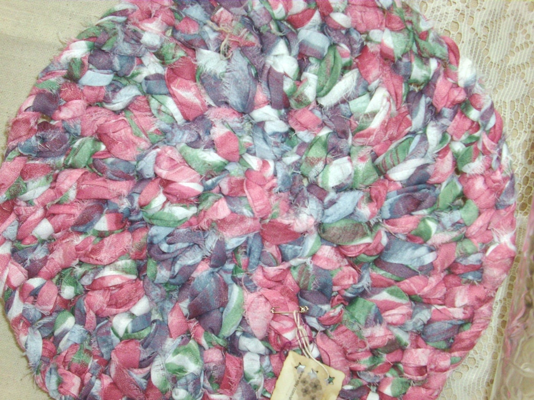 Cottage Chic Crocheted Rag Rug Trivet 10 inch Hot Pad Coaster Shabby Primitive "Rose Bud"