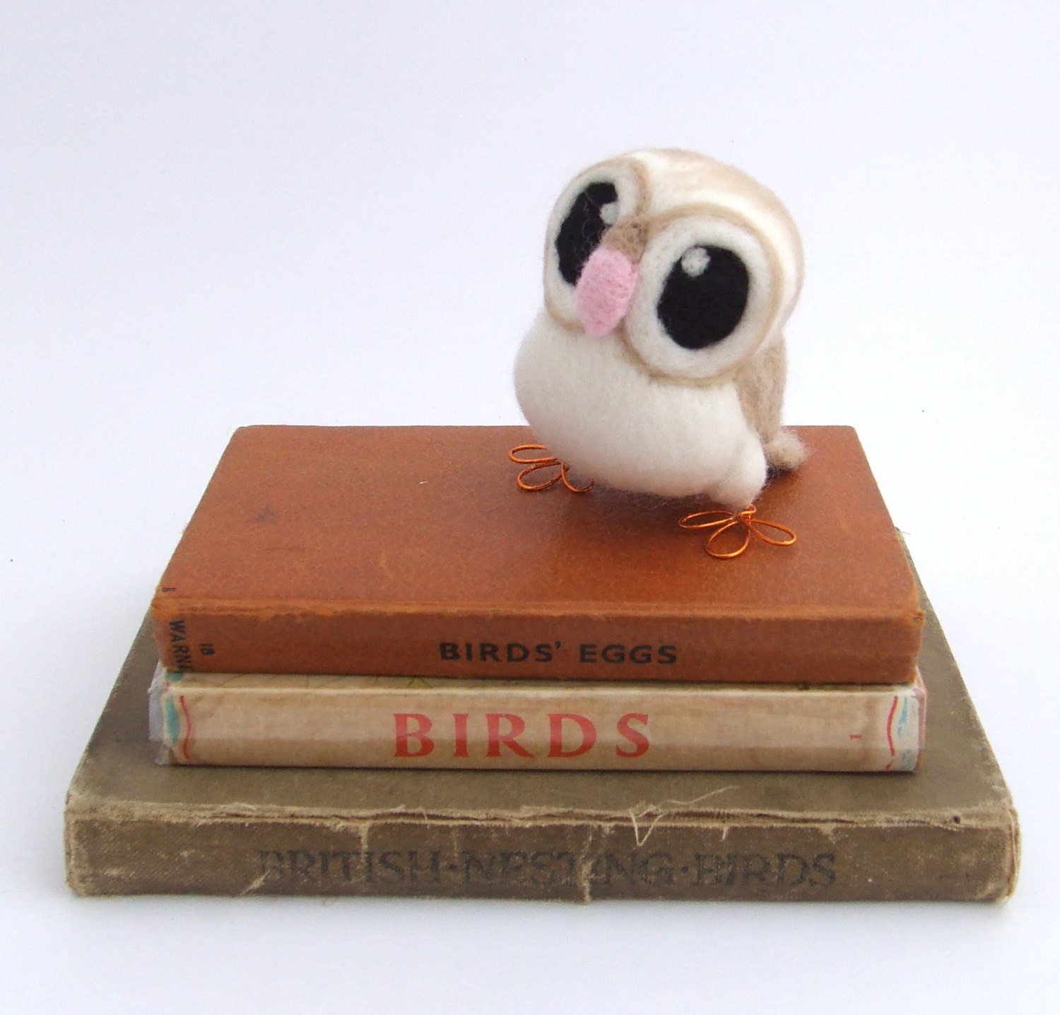 Needlefelted Barn Owl in Soft Beige Felt Bird