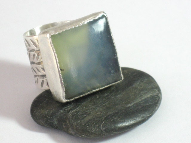 Bulky Silver Prehnite Ring - Bold Gemstone Ring - Cocktail Ring
