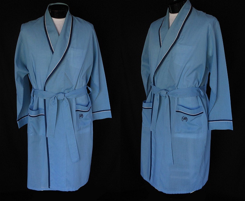 Vintage 50s Smoking Lounging Robe - 1960s Embroidered Pocket and Piped Blue Cotton Blend- with Original Belt - Size L - Large