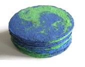 Plantable paper favor, place card - Made of green and blue handmade paper & flower seeds - Globe, travel, space, planet, world - Recycle