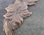 New - Poinsettia Metal Stamping Jewelry Findings Antiqued Brass 255 - 6 pieces