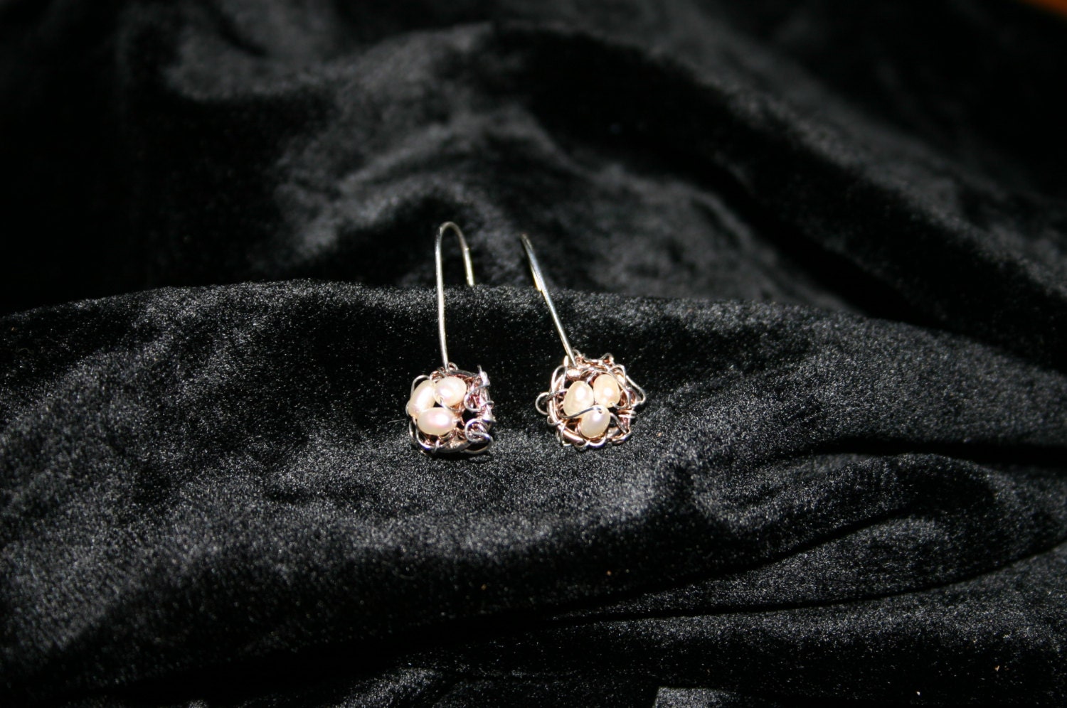 Wire Dangly Pearls Bird's Nest Earrings In Sterling Silver