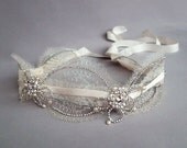 Artemesia Antique Chantilly Lace Headband