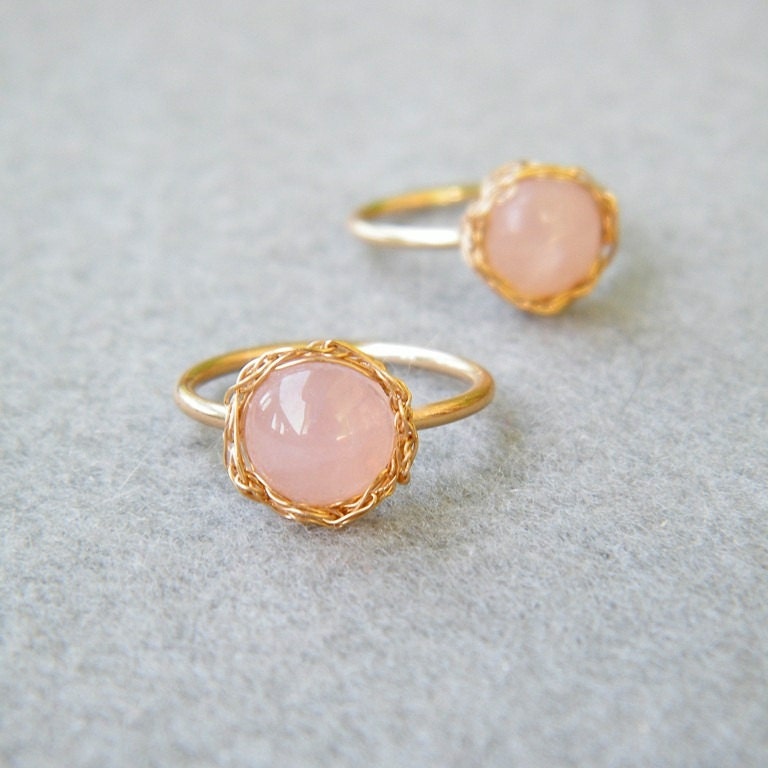 SALE 30% OFF - Rose Quartz Ring, Crochet Gold Filled Wire, Size  6, 8, Gold Rose Quartz Ring