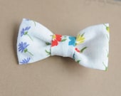 newborn baby toddler girls fabric bow alligator clip - light vintage floral