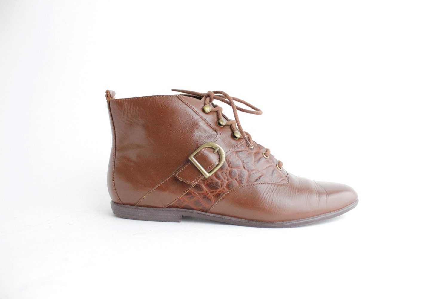sz 7 vintage Brown Leather Buckle Ankle Boots / 37.5
