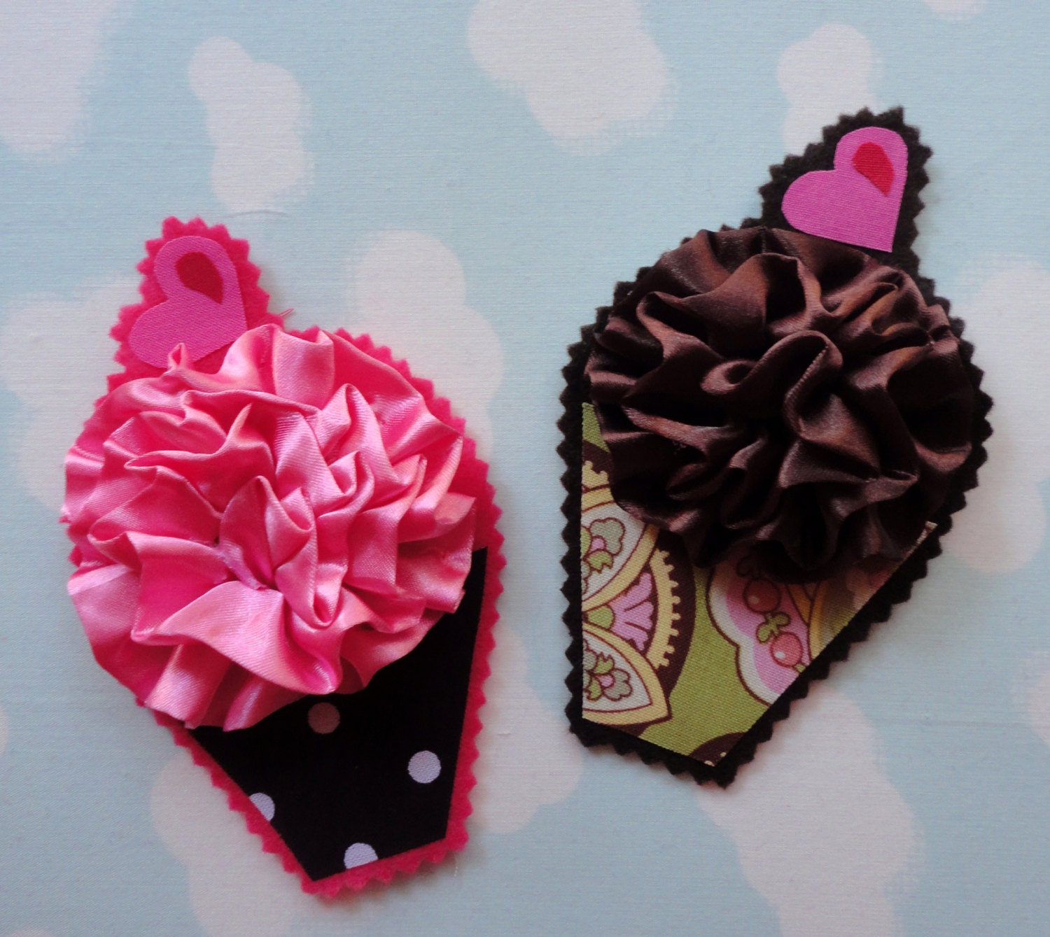 1 DIY IRON On Cupcake Appllque with Ruffle Icing