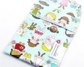 Small Reusable Sandwich Bag- Food Baggie with pleated fold over closure - Paper Dolls