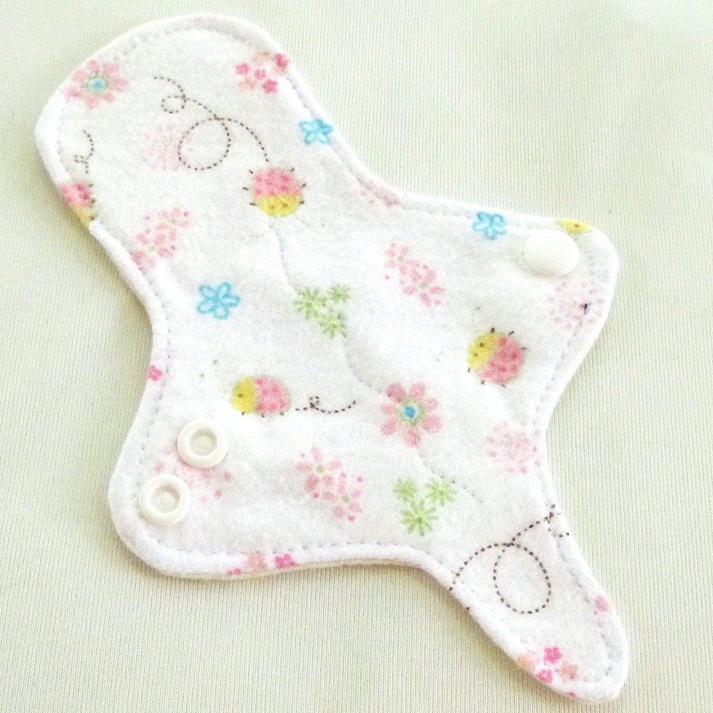 Reusable Cloth ULTRATHIN Thong liner in Cotton Flannel Mini Pad with wings - Baby Ladybugs