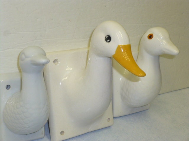 HALF PRICE SALE / Vintage duck head  hooks collection / duck head towel racks / vintage duck head hooks / instant collection