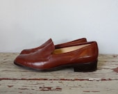 Vintage LAFAYETTE Loafers / 1990s Flats / Brown Leather Loafers