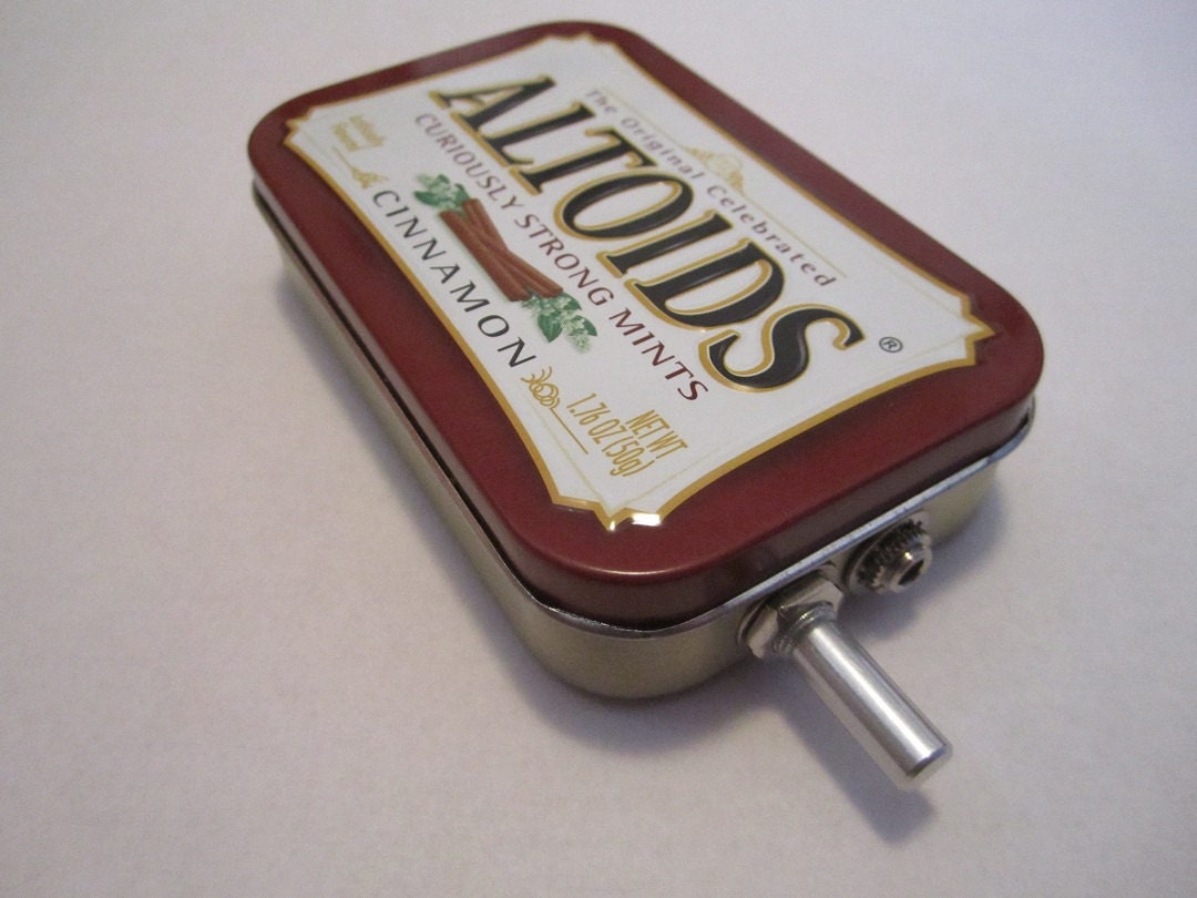 Portable Mint Tin MP3 Amp, With Speaker, Stereo Mixed, 10X Gain (Cinnamon Altoids)