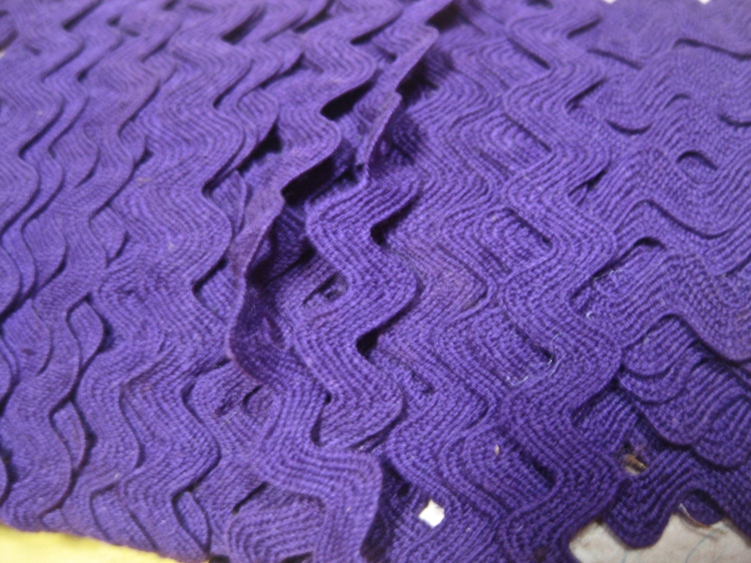 Vintage purple zigzag trim 3 yards x 3/8 inches wide