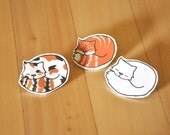 Sleepy Kitty Brooch