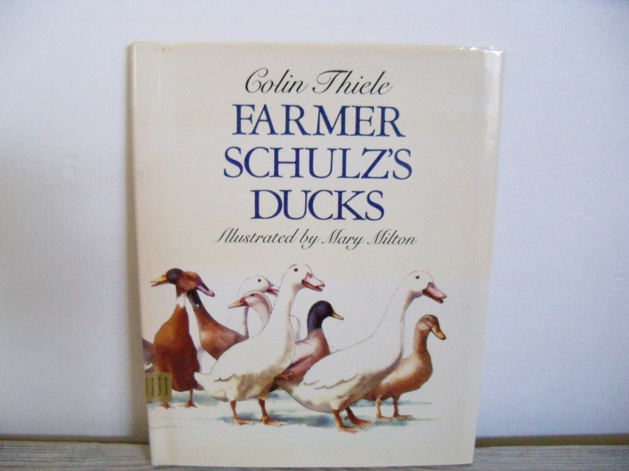 Farmer Schultz's Ducks Colin Thiele 1st edition Illustrated HC DJ 1986
