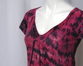 Raspberry and Black Arashi Shibori Cotton Tie-Neck Tunic (small)