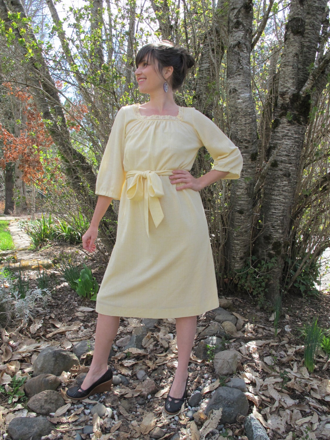 50s Summer Dress w/ Heart Lace Neckline