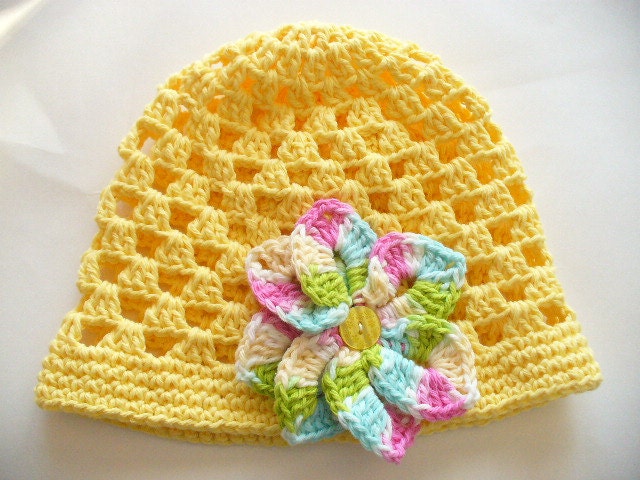 ON SALE - Crocheted Cotton Summer Hat with flower