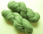 snapdragon light fingering - muted light green grey