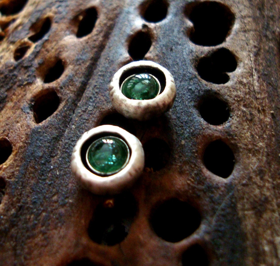 Tiny Sterling Silver Pod Stud Earrings Green Tourmaline Cabochon Studs 4mm Textured Cup Gift for Her Jewelry  Mom women post oxidized sprin