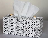 Black and white checked design tissue box cover