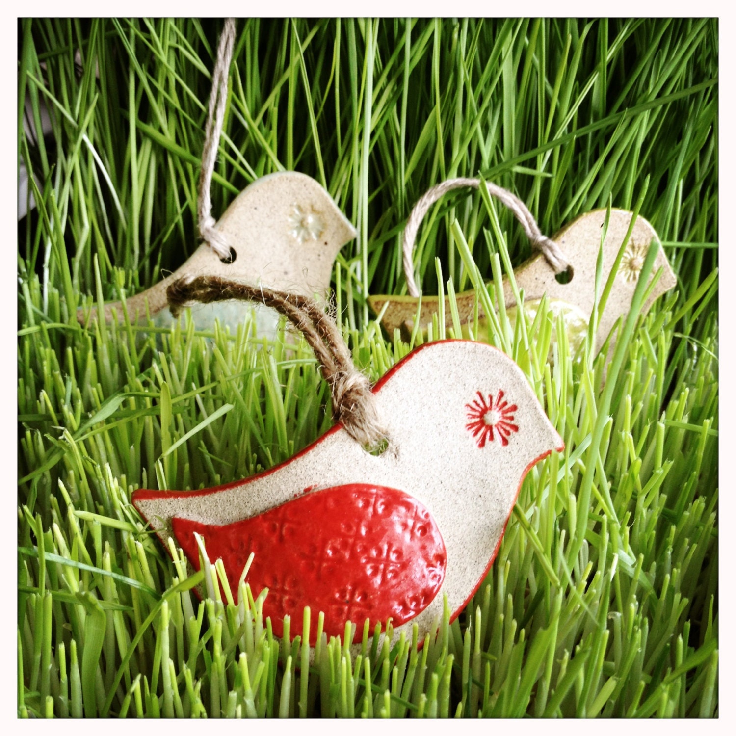 little birdie ornament - scarlet ( one )