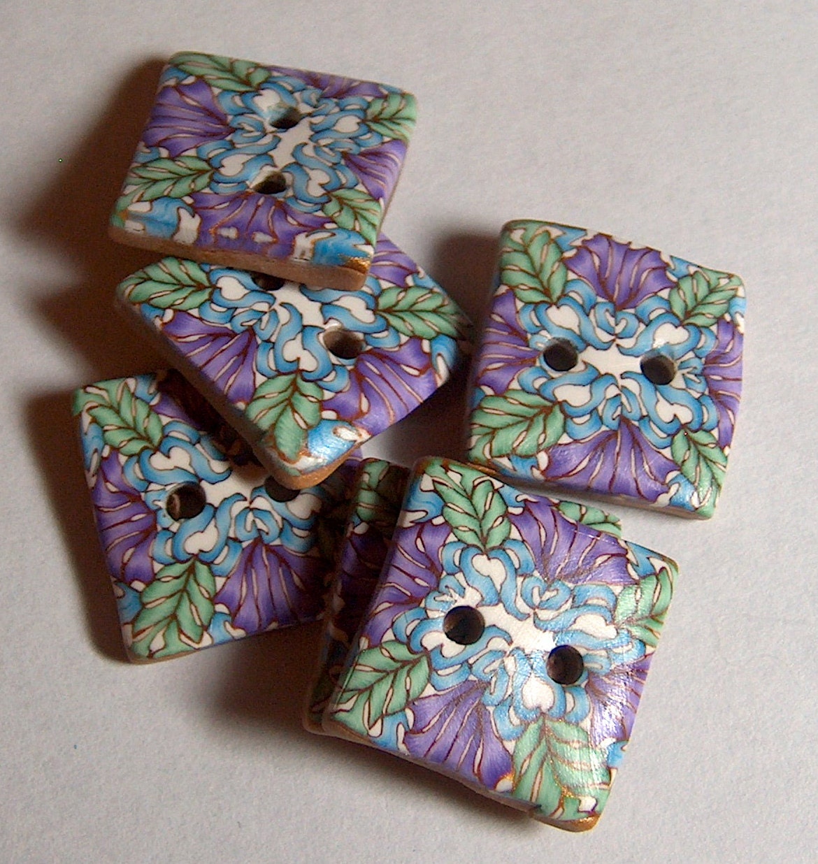 Millifilori Purple and Green Floral Button No. 199