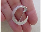 ON SALE Vintage Crown Trifari INITIAL Letter C Florentine Textured Brooch Pin Silvertone Metal