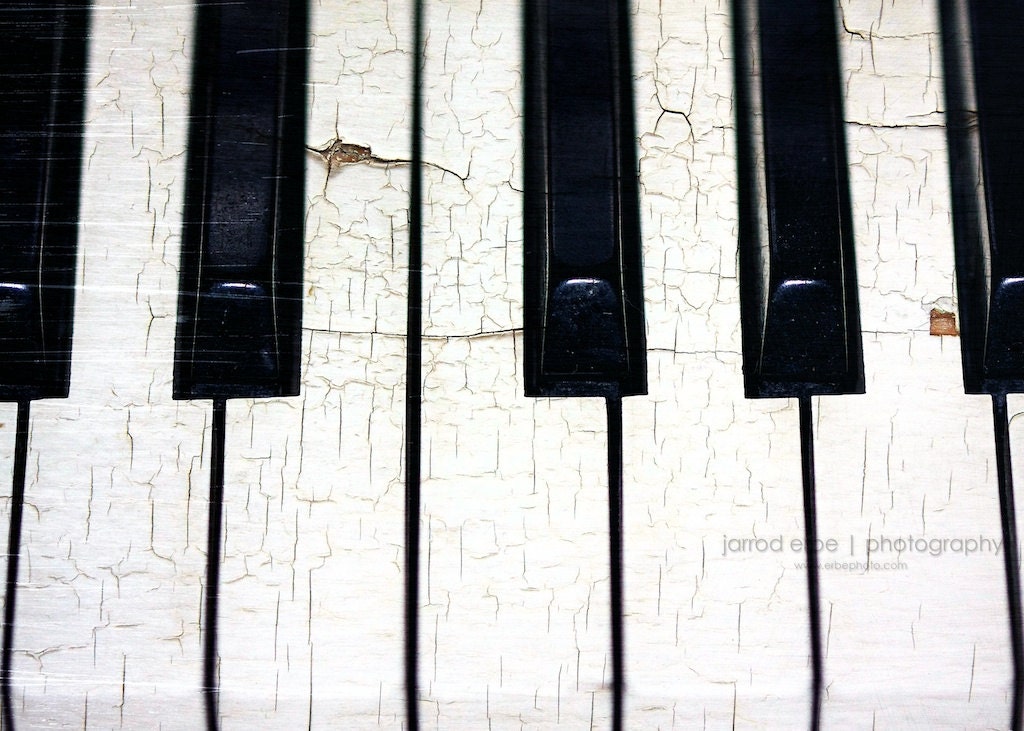 Out of Tune - 5 x 7 Fine Art Print - Piano Keys