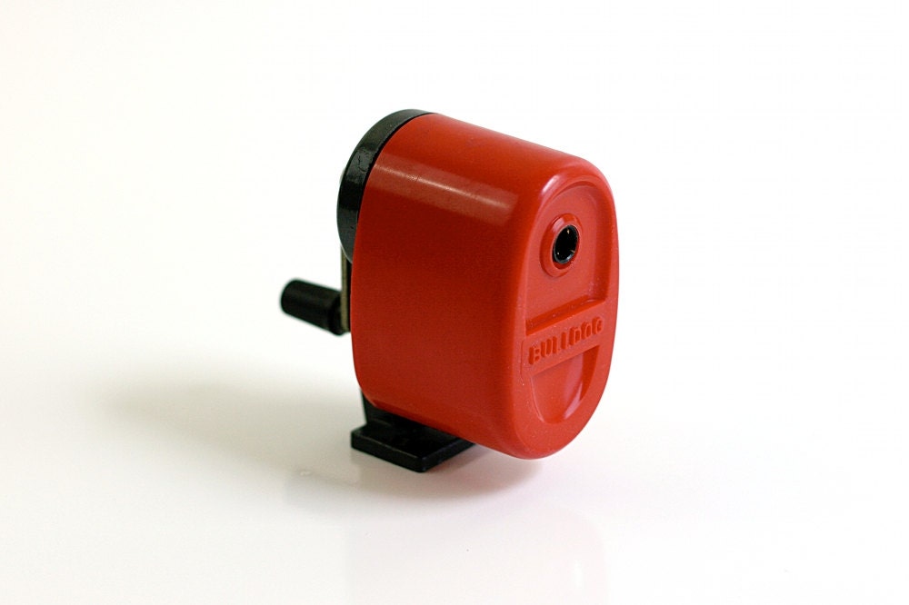 Vintage Red Bulldog Pencil Sharpener