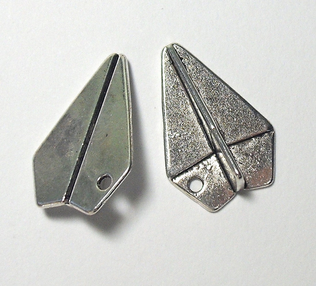 2 Pcs Antique Silver 3D Paper Aeroplane Charm Pendants