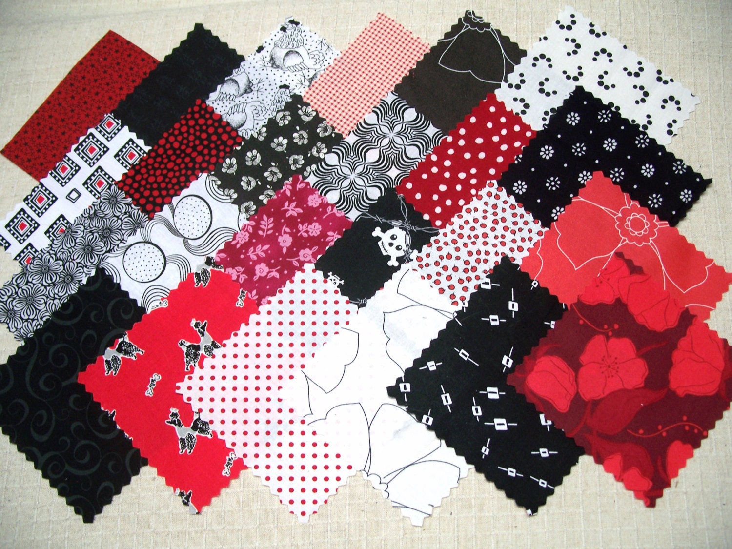 Red, Black, White Medley - 30 - 5" Charm Squares - Quilt Fabric