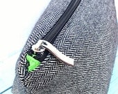 Black/White Wool Plaid Zippered Case with Green Silk Lining